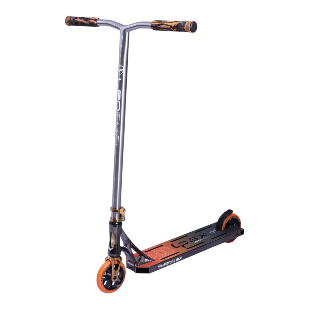 קורקינט פעלולים LEO PRO SX: טיטניום לביצועים חסרי פשרות